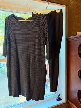 J.Jill dress S petite  and leggings S petite, black with light grey pattern